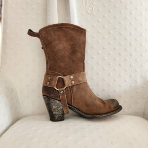 Matisse biker western suede leather boot 8.5 3" heel strap
